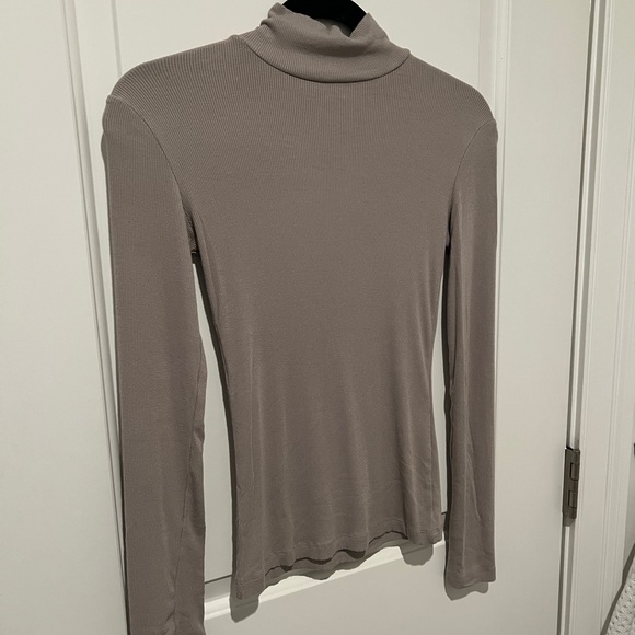 Apricot Lane Ribbed Turtleneck Top - Picture 1 of 5